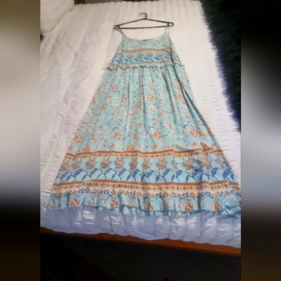 Silver Wishes long strappy dress - Picture 4 of 10